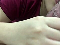 Babe shows love in a homemade asian session