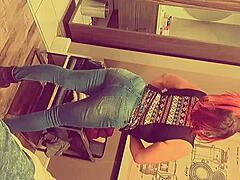 Amateur oral session with deep throat action