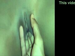 mi novio me masturba hasta correrme completa me metio toda su mano por mi vagina