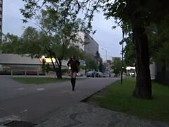 आउटडोर पब्लिक सिटी को टुगेदर एक्सप्लोर करते हैं