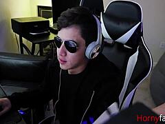 Gamer stepbro fucks sister while he plays kenzie madison 😏🔥