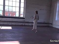 i flash my huge tits in lingerie