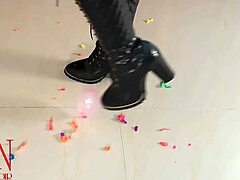 Petite balloons burst under the pressure of stiletto boots