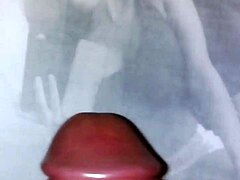 Paris Dylan gets off in cumtribute session