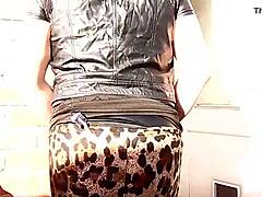 mistress lucy diamond twerks her goddess booty for sissy slut princess