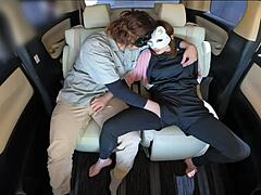 embarrassing outfit leads to creampie 😳