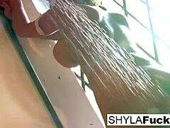a steamy solo tease with sexy shyla stylez