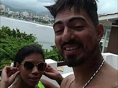 मैं और लुनना वाज पार्टी में बालकनी पर चुदे