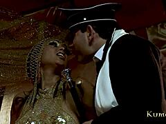 वाह! प्रिया अंजल राय को पॉल चैपलिन से हार्ड फेशियल मिलता है!