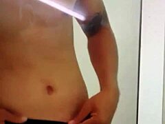 gay kien giang at the gym