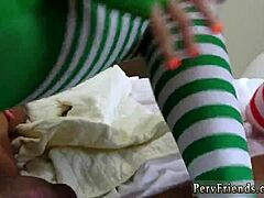 पार्टी के बाद सेक्सी ब्लोजॉब और गंदे पैरों के पल, Galactic Delight में