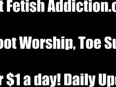 Jerk Off To My White Toes 😘