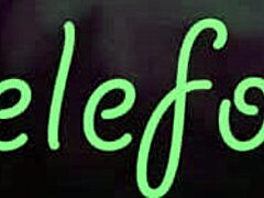 यह क्यूट लैटिना गांड क्लोज अप में