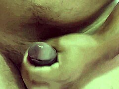 Watch me jerk off so good