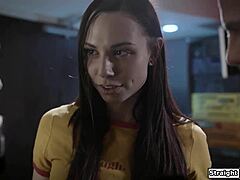 Musician dives into 3some for fame