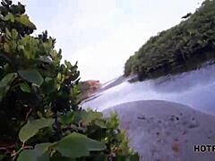 Loira Da Bunda Grande Fodendo Na Praia