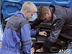 Voluptuous young susan ayn gets super wet