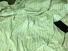 i explore tight spaces with fingers until creamy filling. it's all about that sensation.