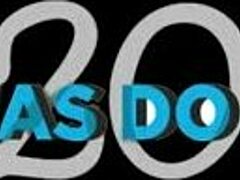 Fetiche com os pés dessa loira