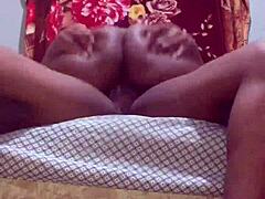 gostosa sentando no pau 😍