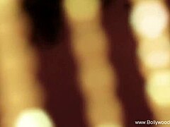 बॉलीवुड डांस में नंगी होकर एक्सोटिक अफेयर शुरू