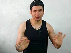 convincing my straight married coworker to suck his 20cm cock at work