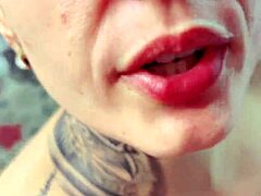 Photographer Fucks Me At Home!