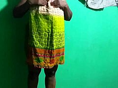 watch this single girl masturbate on webcam with big tits 😈