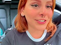 Giving a tasty blowjob in the car until getting loads.