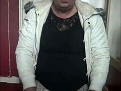 Bisexual crossdresser is not cam shy and would love ass to mouth for the world to see