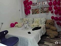 The big tits Colombian camgirl shaved her pussy and started fingering herself passionately