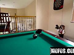 i love watching jaye summers try anal in this pov sex tape