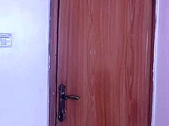 Watching him shower while he drills me crazy is unreal! 😍