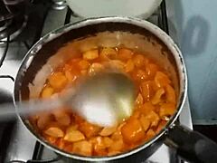 How to make hot dog even if you're poor and fucked.