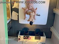 Novinha, want to see her do everything I ask in the motel?