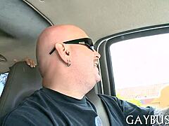 Gay sex in a porn video on Xvideos