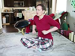 Yoga Lesson 351 Focuses On Instruction And Natural Poses