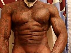 I worship this big black cock for money, jerking it off solo.