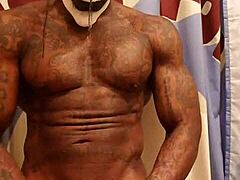 I worship this big black cock for money, jerking it off solo.