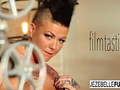 Hot jezebelle works her pussy on the couch