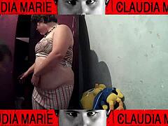 así es como le gusta que le coman el coño a la gorda.