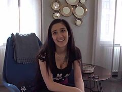 पतली बड़े चुचियों वाली क्यूट 18yo जापानी दार्सिया की रॉ क्रीमपाई POV