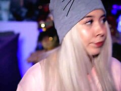 College girl with a bubble butt gets paid for sex