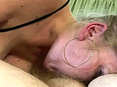 jenna jaymes deepthroats in motel blowjob!!