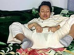 Yo, watch this blue amateur squirt hard to start the day!