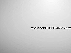 is wivien fingering herself on sapphix?