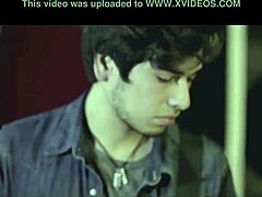 dos feos quieren follar a yegua pero terminan amandose, quieres ver?