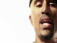 माइल हाई क्लब में किंग नॉयर के साथ जॉइन करना चाहते हो?