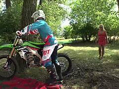 i'm gettin my feet worshipd by rossella visconti n she makes me cum so fast