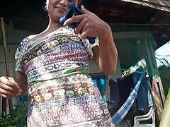 Latina Paty Bumbum dates Tirulipa via WhatsApp video call